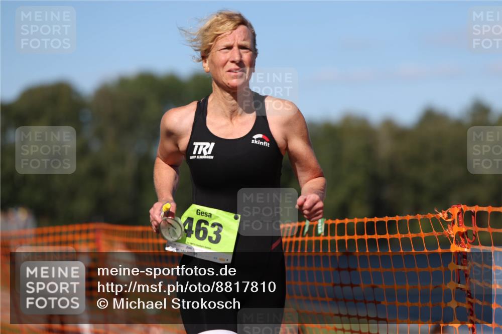 07.09.2025 - 19. Norderstedt Triathlon Michael Strokosch http://msf.ph/oto/8817810 07.09.2025 15:40:20 Laufen 463, 1466 meine-sportfotos.de