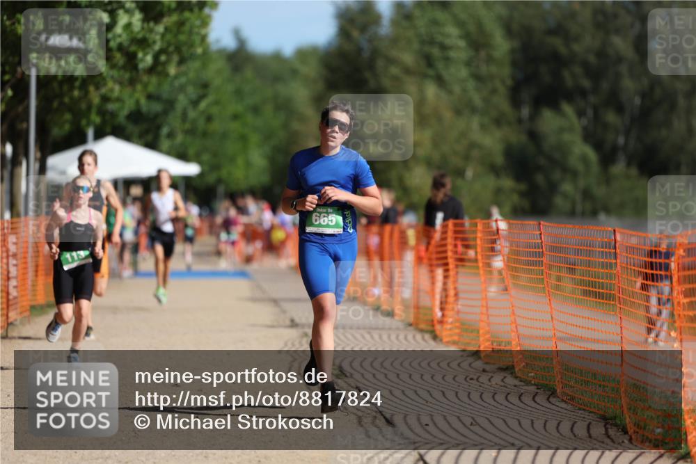 07.09.2025 - 19. Norderstedt Triathlon Michael Strokosch http://msf.ph/oto/8817824 07.09.2025 10:48:55 Laufen 71, 113, 645, 665 meine-sportfotos.de