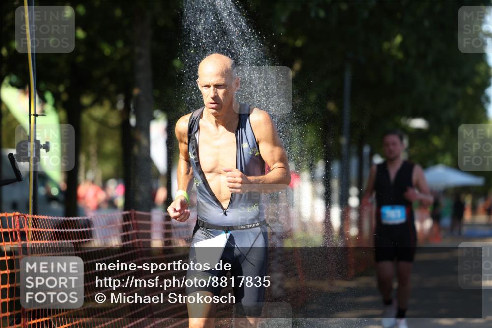 07.09.2025 - 19. Norderstedt Triathlon Michael Strokosch http://msf.ph/oto/8817835 07.09.2025 15:40:46 Laufen 363 meine-sportfotos.de