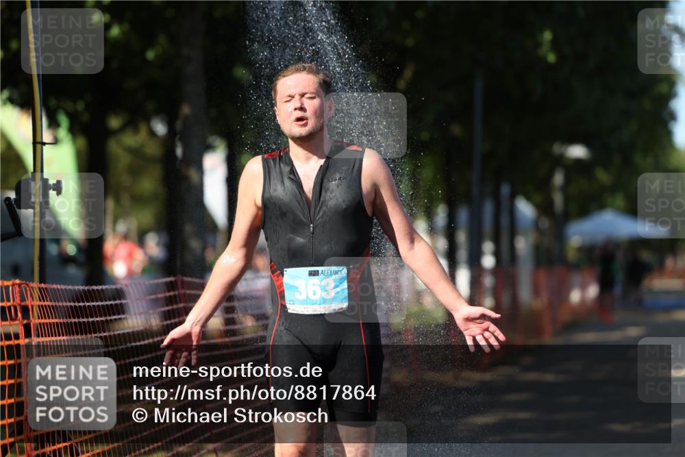 07.09.2025 - 19. Norderstedt Triathlon Michael Strokosch http://msf.ph/oto/8817864 07.09.2025 15:40:49 Laufen 363 meine-sportfotos.de