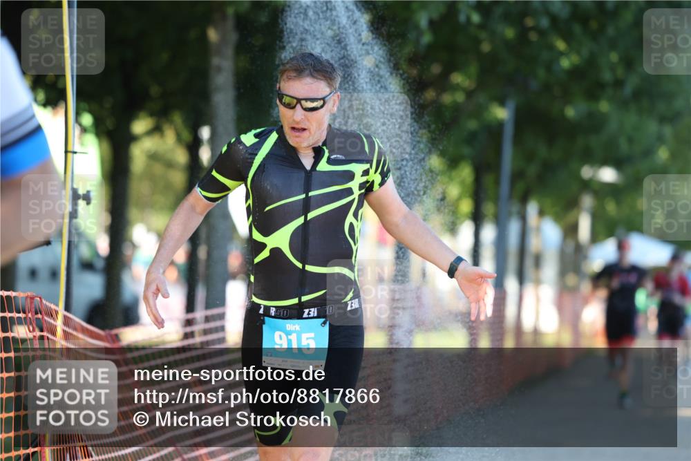 07.09.2025 - 19. Norderstedt Triathlon Michael Strokosch http://msf.ph/oto/8817866 07.09.2025 16:39:05 Laufen 416, 915, 916, 1060, 1073, 1105, 1550 meine-sportfotos.de