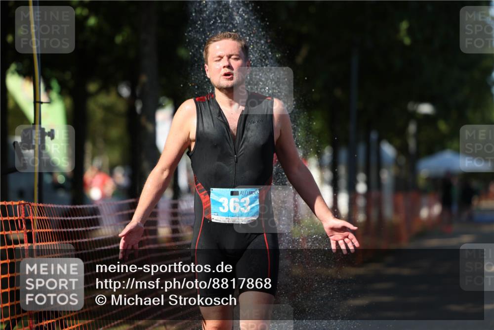 07.09.2025 - 19. Norderstedt Triathlon Michael Strokosch http://msf.ph/oto/8817868 07.09.2025 15:40:49 Laufen 363 meine-sportfotos.de