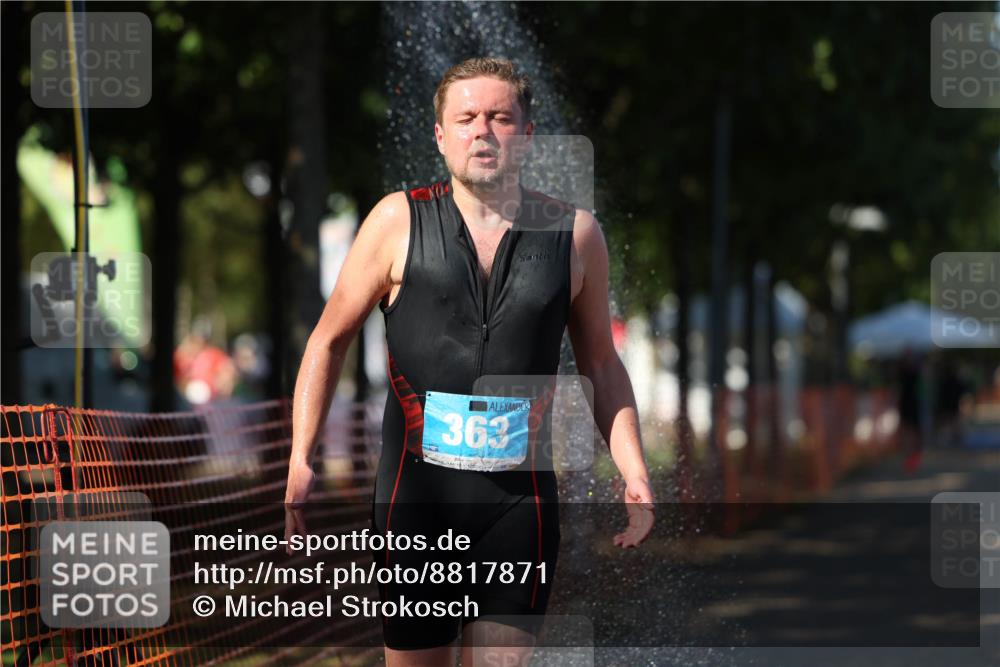 07.09.2025 - 19. Norderstedt Triathlon Michael Strokosch http://msf.ph/oto/8817871 07.09.2025 15:40:49 Laufen 363 meine-sportfotos.de