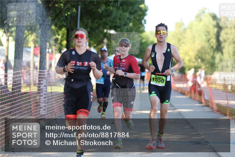 07.09.2025 - 19. Norderstedt Triathlon Michael Strokosch http://msf.ph/oto/8817884 07.09.2025 16:39:10 Laufen 916, 944, 1060, 1067, 1073, 1105, 1550 meine-sportfotos.de