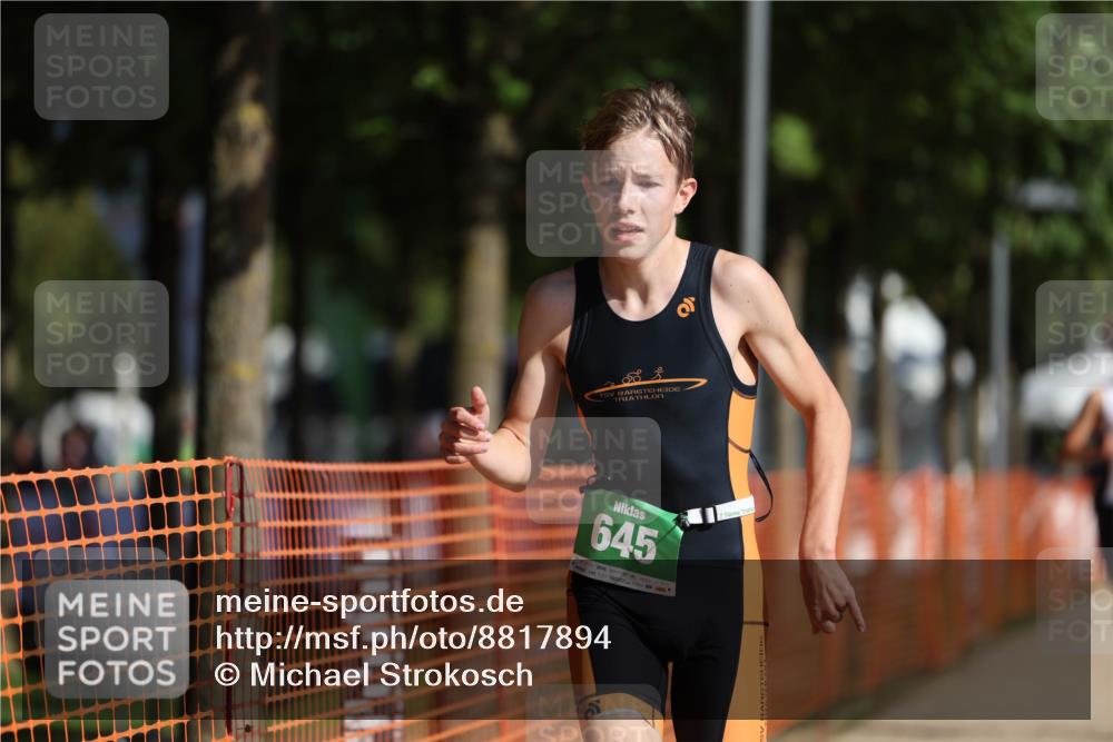 07.09.2025 - 19. Norderstedt Triathlon Michael Strokosch http://msf.ph/oto/8817894 07.09.2025 10:49:00 Laufen 113, 645, 665, 675 meine-sportfotos.de