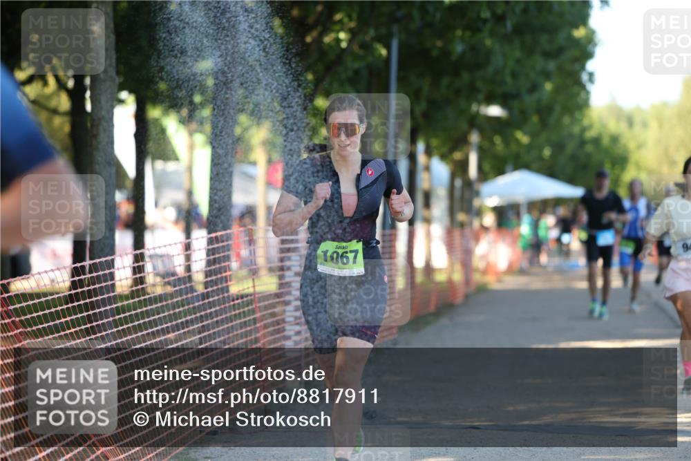 07.09.2025 - 19. Norderstedt Triathlon Michael Strokosch http://msf.ph/oto/8817911 07.09.2025 16:39:15 Laufen 868, 916, 944, 1067, 1083, 1105, 1564 meine-sportfotos.de