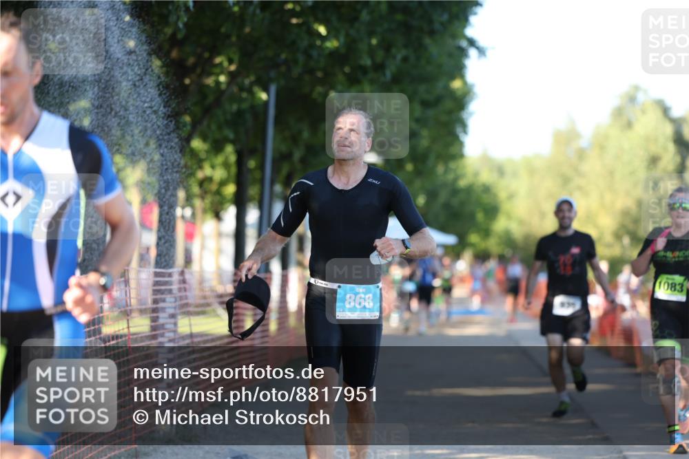 07.09.2025 - 19. Norderstedt Triathlon Michael Strokosch http://msf.ph/oto/8817951 07.09.2025 16:39:21 Laufen 868, 935, 944, 1083, 1564 meine-sportfotos.de