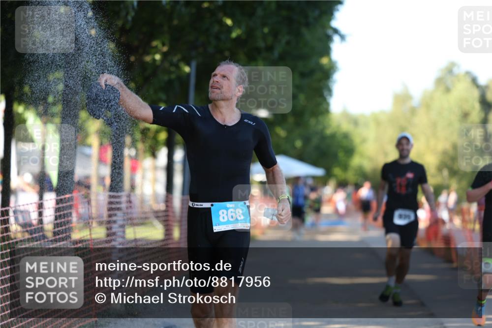 07.09.2025 - 19. Norderstedt Triathlon Michael Strokosch http://msf.ph/oto/8817956 07.09.2025 16:39:21 Laufen 868, 935, 944, 1083, 1564 meine-sportfotos.de