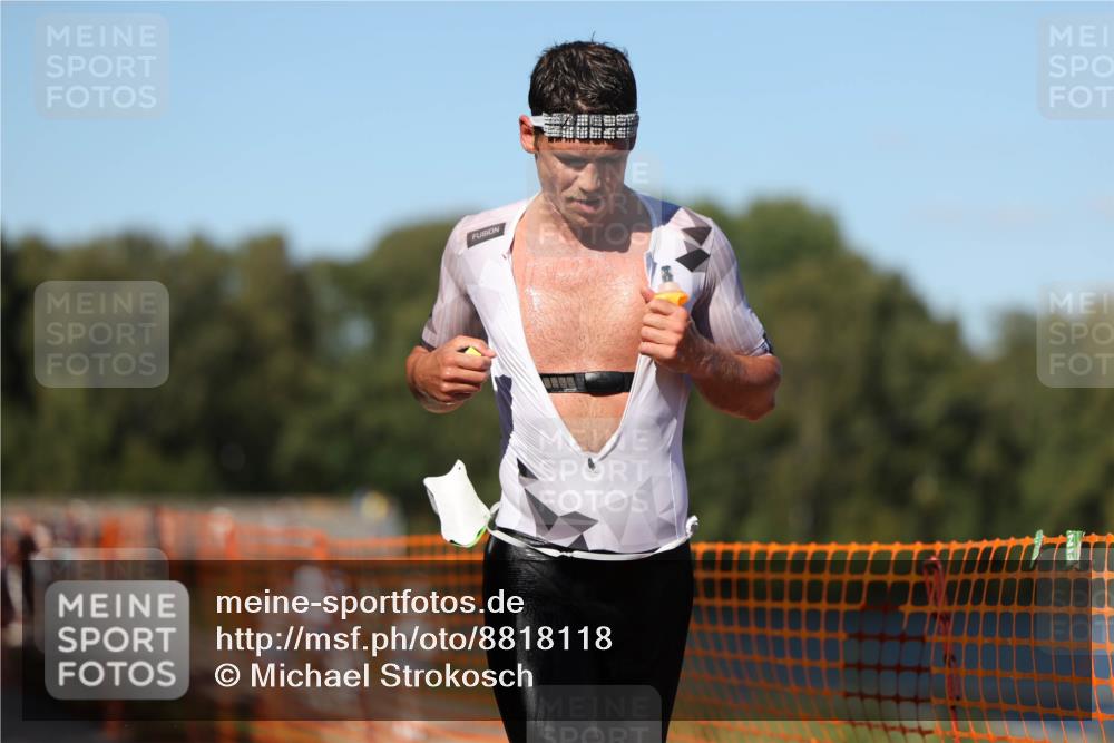 07.09.2025 - 19. Norderstedt Triathlon Michael Strokosch http://msf.ph/oto/8818118 07.09.2025 15:41:50 Laufen 1414, 1501 meine-sportfotos.de
