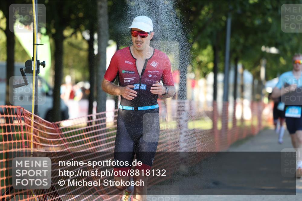 07.09.2025 - 19. Norderstedt Triathlon Michael Strokosch http://msf.ph/oto/8818132 07.09.2025 16:40:23 Laufen 386, 431, 1573, 1614 meine-sportfotos.de