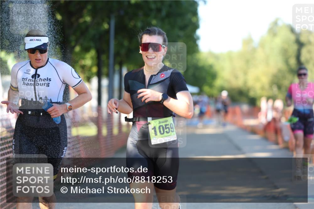 07.09.2025 - 19. Norderstedt Triathlon Michael Strokosch http://msf.ph/oto/8818253 07.09.2025 16:40:51 Laufen 1059, 1090, 1091, 1107 meine-sportfotos.de