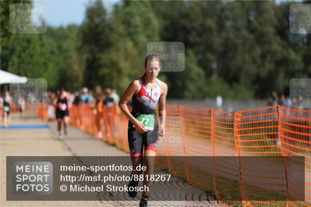 07.09.2025 - 19. Norderstedt Triathlon Michael Strokosch http://msf.ph/oto/8818267 07.09.2025 10:49:40 Laufen 77 meine-sportfotos.de