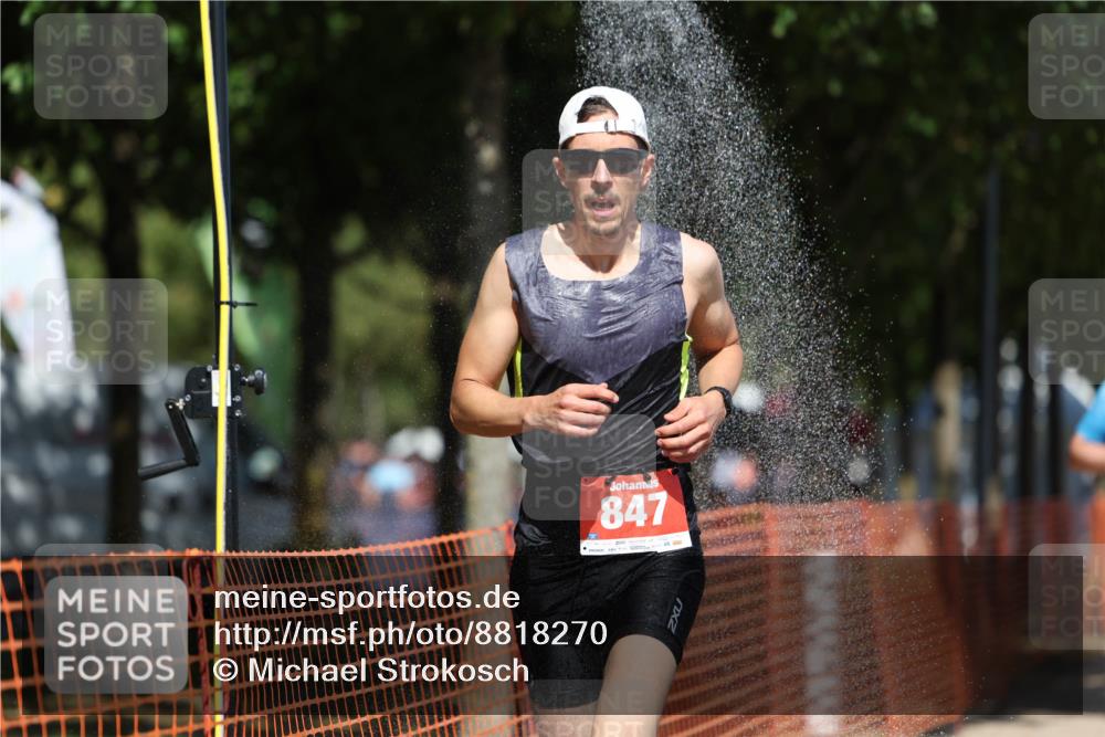 07.09.2025 - 19. Norderstedt Triathlon Michael Strokosch http://msf.ph/oto/8818270 07.09.2025 12:59:59 Laufen 847, 1230, 1235, 1263, 1370 meine-sportfotos.de