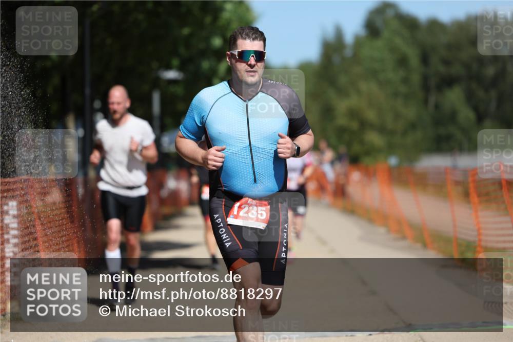 07.09.2025 - 19. Norderstedt Triathlon Michael Strokosch http://msf.ph/oto/8818297 07.09.2025 13:00:01 Laufen 847, 1230, 1235, 1263, 1370 meine-sportfotos.de