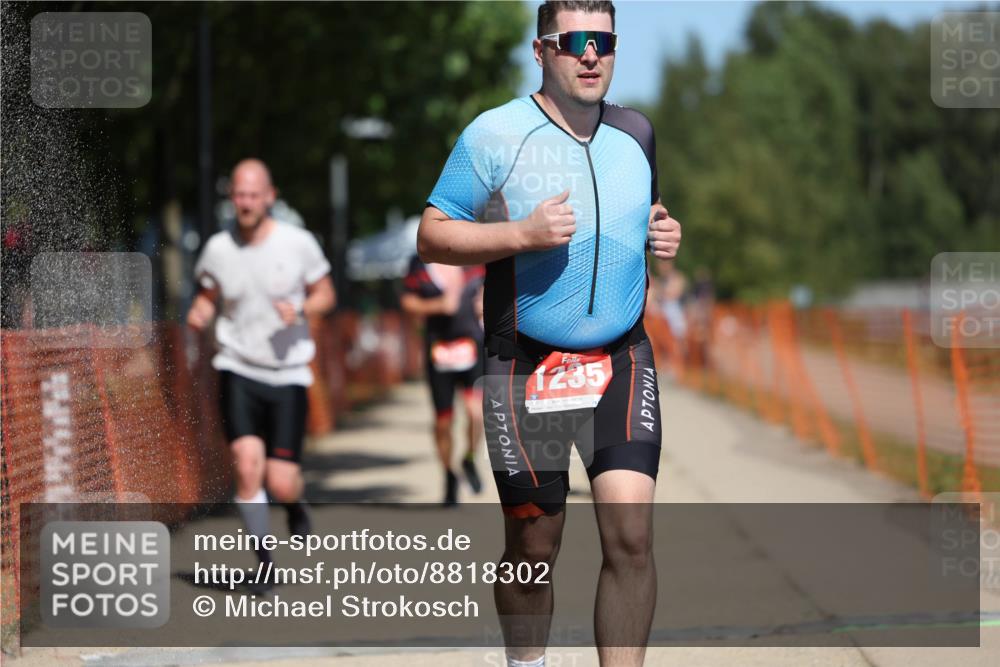 07.09.2025 - 19. Norderstedt Triathlon Michael Strokosch http://msf.ph/oto/8818302 07.09.2025 13:00:01 Laufen 847, 1230, 1235, 1263, 1370 meine-sportfotos.de