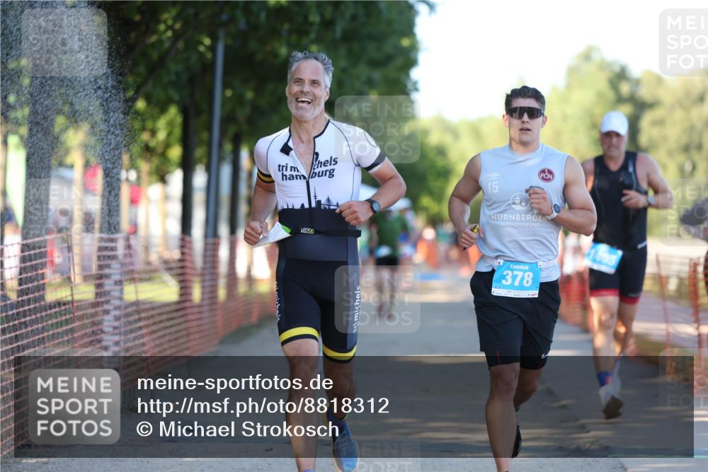 07.09.2025 - 19. Norderstedt Triathlon Michael Strokosch http://msf.ph/oto/8818312 07.09.2025 16:41:14 Laufen 378, 405, 421, 1405, 1592 meine-sportfotos.de