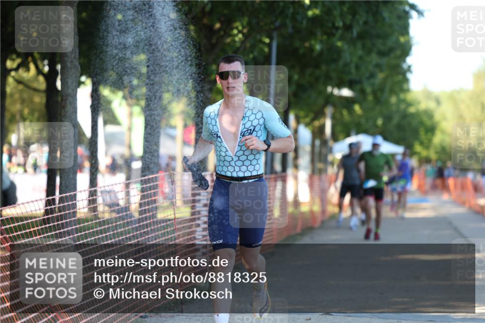 07.09.2025 - 19. Norderstedt Triathlon Michael Strokosch http://msf.ph/oto/8818325 07.09.2025 16:41:16 Laufen 378, 405, 421, 1405, 1592 meine-sportfotos.de