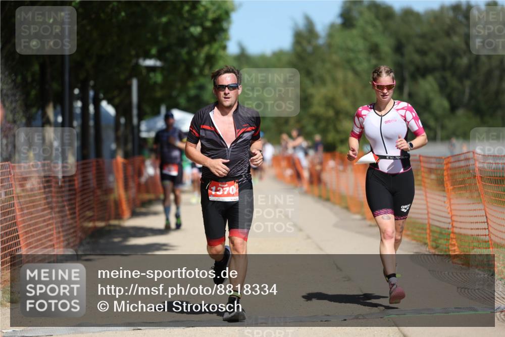 07.09.2025 - 19. Norderstedt Triathlon Michael Strokosch http://msf.ph/oto/8818334 07.09.2025 13:00:03 Laufen 858, 1230, 1235, 1263, 1370 meine-sportfotos.de