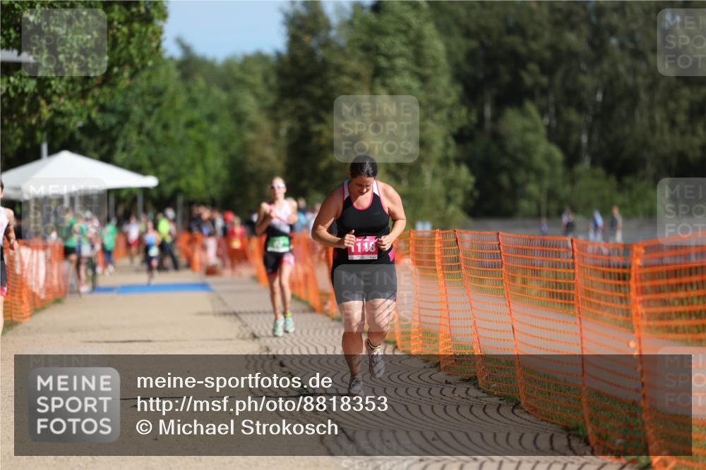 07.09.2025 - 19. Norderstedt Triathlon Michael Strokosch http://msf.ph/oto/8818353 07.09.2025 10:49:48 Laufen 664, 1118 meine-sportfotos.de