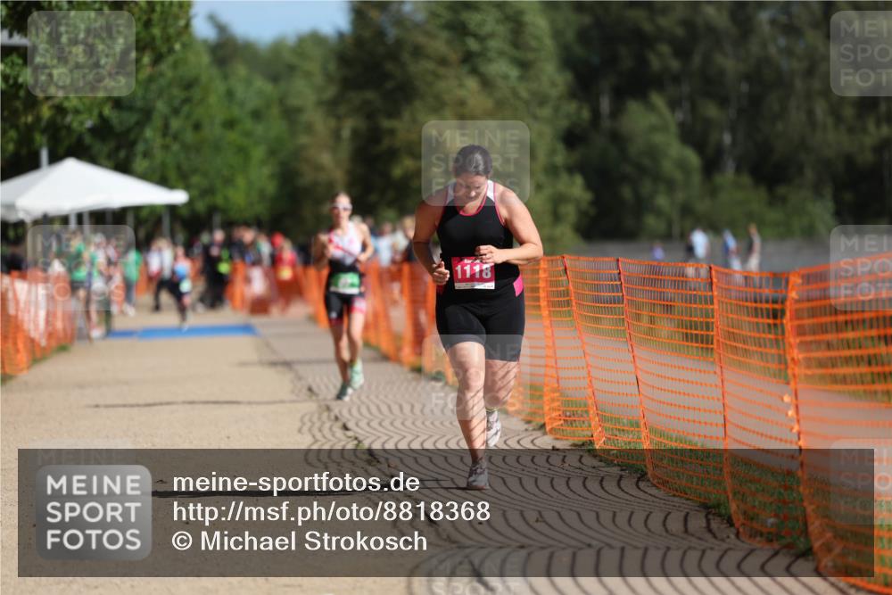 07.09.2025 - 19. Norderstedt Triathlon Michael Strokosch http://msf.ph/oto/8818368 07.09.2025 10:49:49 Laufen 664, 1118 meine-sportfotos.de