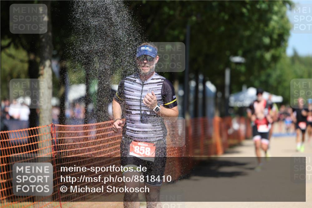 07.09.2025 - 19. Norderstedt Triathlon Michael Strokosch http://msf.ph/oto/8818410 07.09.2025 13:00:10 Laufen 695, 858, 1342 meine-sportfotos.de