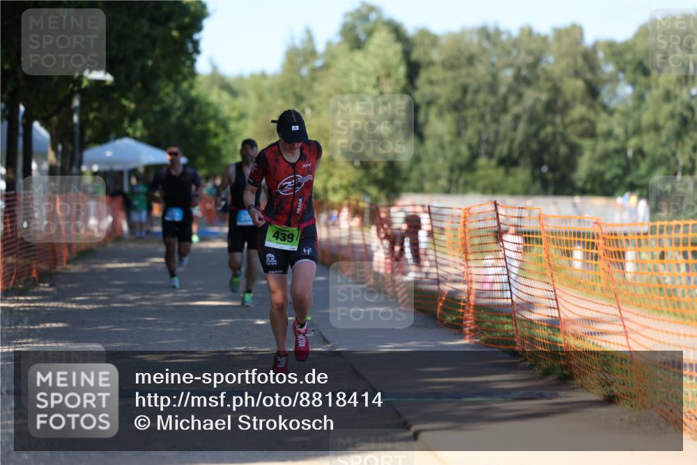 07.09.2025 - 19. Norderstedt Triathlon Michael Strokosch http://msf.ph/oto/8818414 07.09.2025 15:42:37 Laufen 395, 439 meine-sportfotos.de