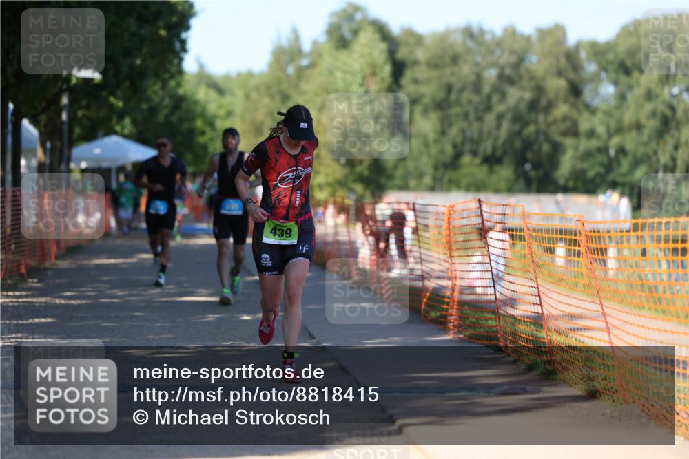 07.09.2025 - 19. Norderstedt Triathlon Michael Strokosch http://msf.ph/oto/8818415 07.09.2025 15:42:37 Laufen 395, 439 meine-sportfotos.de