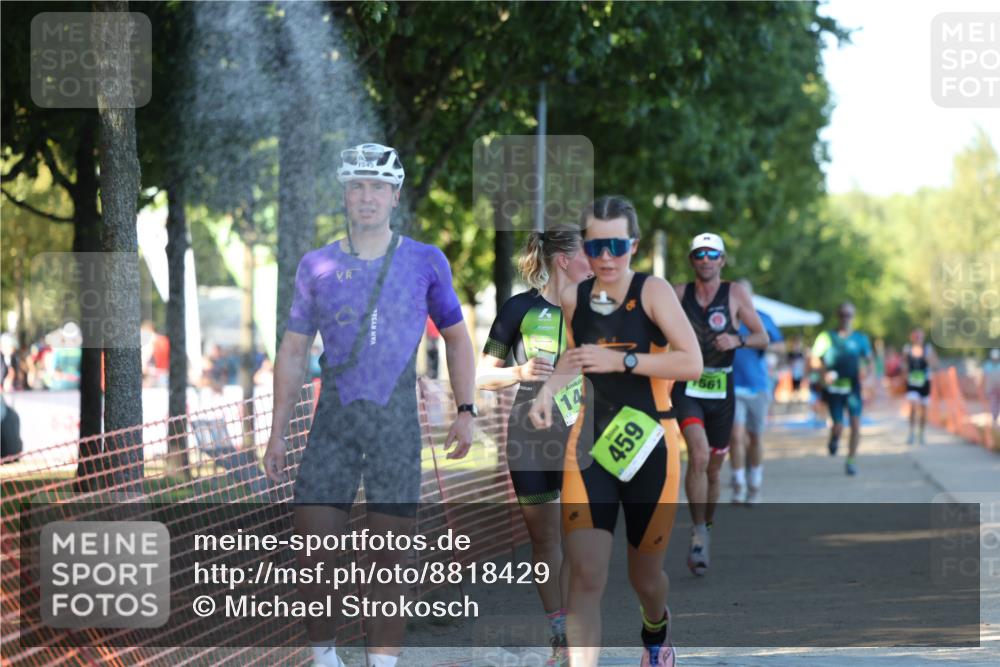 07.09.2025 - 19. Norderstedt Triathlon Michael Strokosch http://msf.ph/oto/8818429 07.09.2025 16:41:55 Laufen 381, 939, 1482, 1545, 1561 meine-sportfotos.de