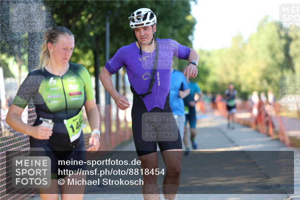 07.09.2025 - 19. Norderstedt Triathlon Michael Strokosch http://msf.ph/oto/8818454 07.09.2025 16:42:00 Laufen 381, 437, 532, 1561, 1612 meine-sportfotos.de