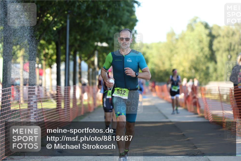 07.09.2025 - 19. Norderstedt Triathlon Michael Strokosch http://msf.ph/oto/8818467 07.09.2025 16:42:03 Laufen 381, 437, 461, 532, 1612 meine-sportfotos.de