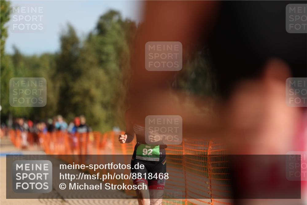 07.09.2025 - 19. Norderstedt Triathlon Michael Strokosch http://msf.ph/oto/8818468 07.09.2025 10:49:55 Laufen 92, 664, 1118 meine-sportfotos.de