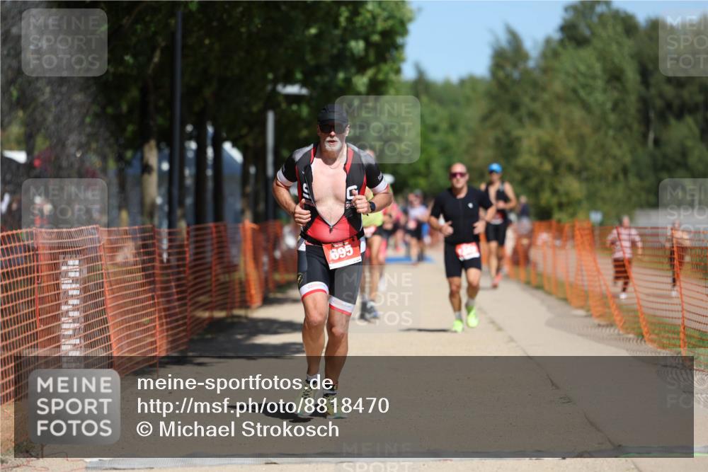 07.09.2025 - 19. Norderstedt Triathlon Michael Strokosch http://msf.ph/oto/8818470 07.09.2025 13:00:13 Laufen 695, 858, 1247, 1342 meine-sportfotos.de