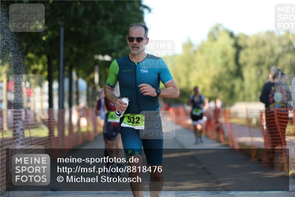 07.09.2025 - 19. Norderstedt Triathlon Michael Strokosch http://msf.ph/oto/8818476 07.09.2025 16:42:04 Laufen 381, 437, 461, 532, 1612 meine-sportfotos.de