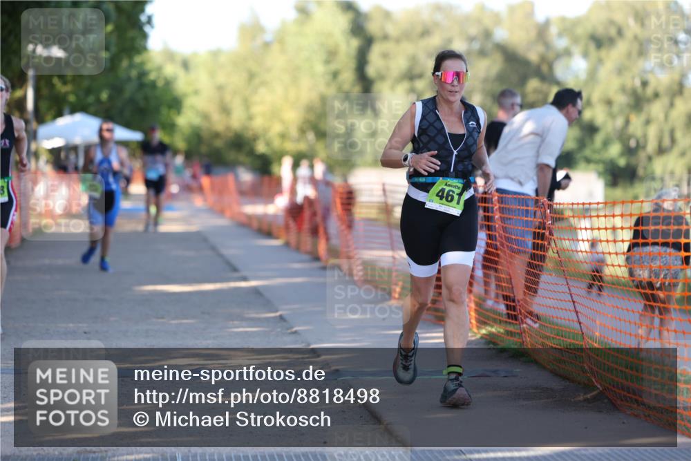 07.09.2025 - 19. Norderstedt Triathlon Michael Strokosch http://msf.ph/oto/8818498 07.09.2025 16:42:11 Laufen 461, 1056, 1098 meine-sportfotos.de