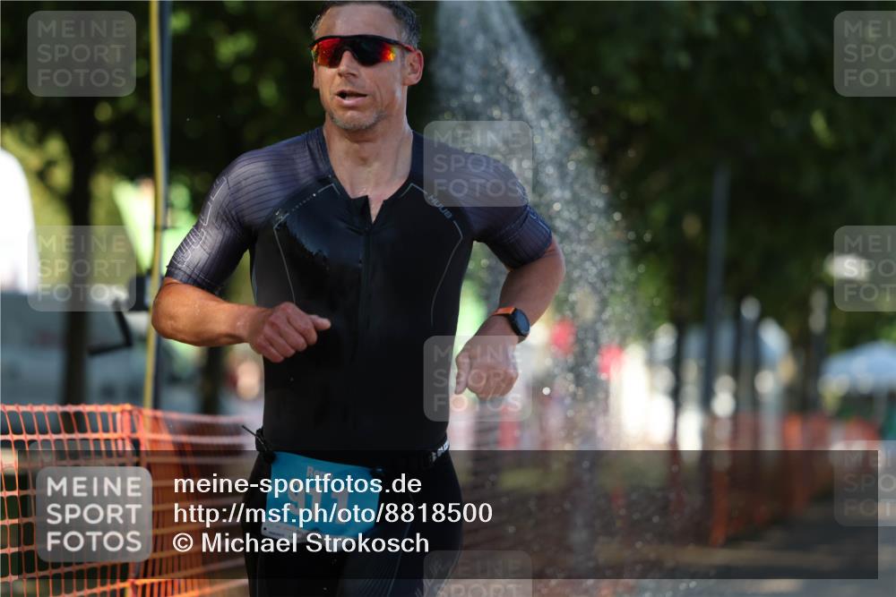 07.09.2025 - 19. Norderstedt Triathlon Michael Strokosch http://msf.ph/oto/8818500 07.09.2025 15:42:44 Laufen 395, 443 meine-sportfotos.de