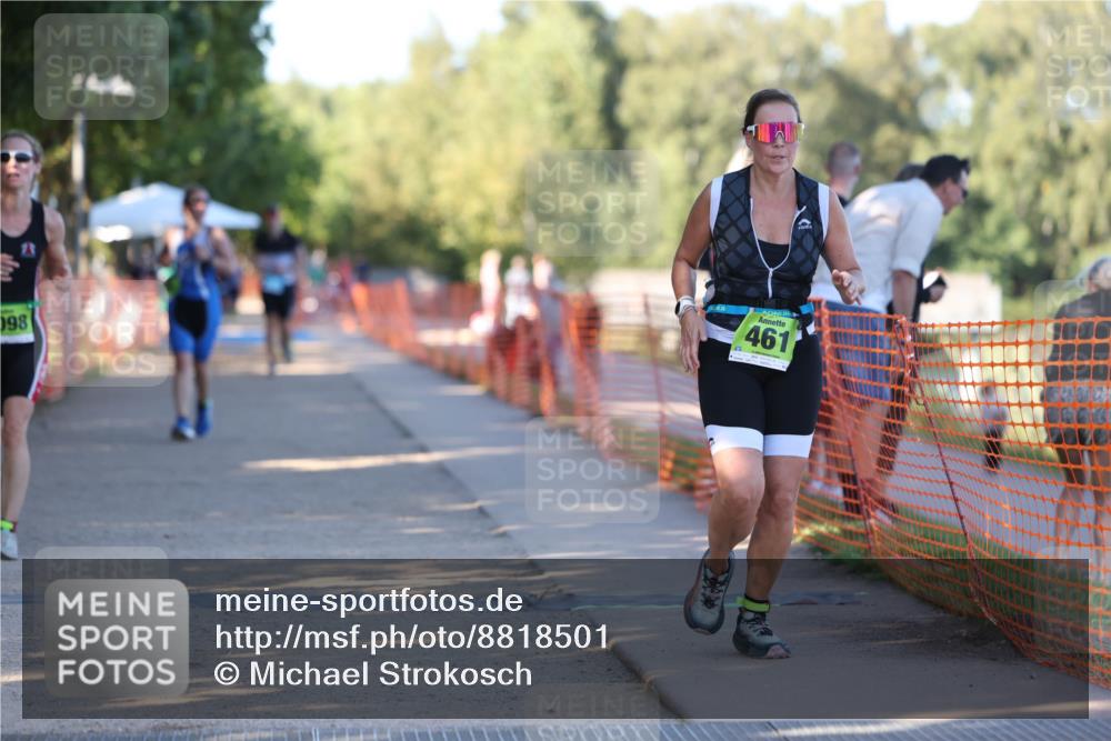 07.09.2025 - 19. Norderstedt Triathlon Michael Strokosch http://msf.ph/oto/8818501 07.09.2025 16:42:11 Laufen 461, 1056, 1098 meine-sportfotos.de