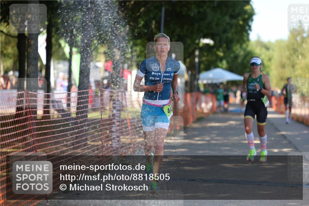 07.09.2025 - 19. Norderstedt Triathlon Michael Strokosch http://msf.ph/oto/8818505 07.09.2025 15:42:51 Laufen 443, 1503, 1506 meine-sportfotos.de