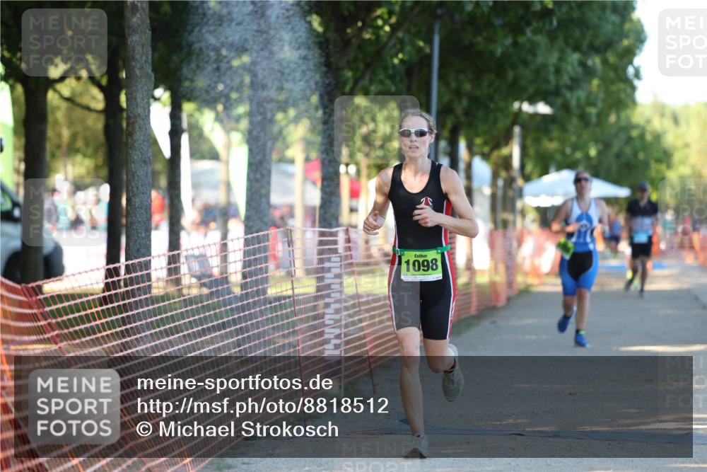 07.09.2025 - 19. Norderstedt Triathlon Michael Strokosch http://msf.ph/oto/8818512 07.09.2025 16:42:12 Laufen 461, 1056, 1098 meine-sportfotos.de