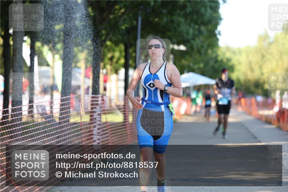 07.09.2025 - 19. Norderstedt Triathlon Michael Strokosch http://msf.ph/oto/8818537 07.09.2025 16:42:17 Laufen 1050, 1056, 1098, 1412 meine-sportfotos.de