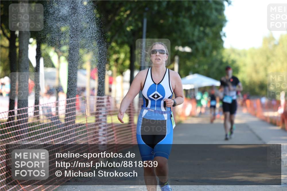 07.09.2025 - 19. Norderstedt Triathlon Michael Strokosch http://msf.ph/oto/8818539 07.09.2025 16:42:18 Laufen 1050, 1056, 1412 meine-sportfotos.de