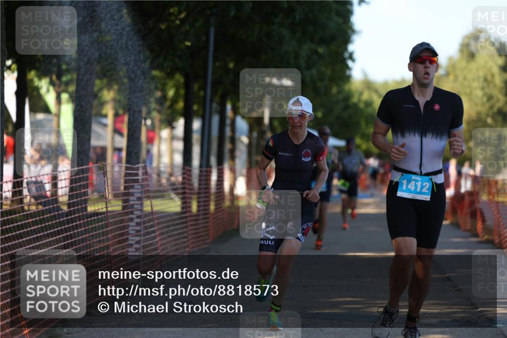 07.09.2025 - 19. Norderstedt Triathlon Michael Strokosch http://msf.ph/oto/8818573 07.09.2025 16:42:23 Laufen 516, 1050, 1412, 1443 meine-sportfotos.de