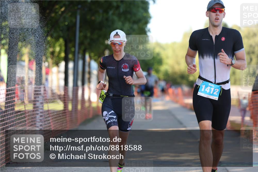 07.09.2025 - 19. Norderstedt Triathlon Michael Strokosch http://msf.ph/oto/8818588 07.09.2025 16:42:24 Laufen 516, 1050, 1412, 1443 meine-sportfotos.de