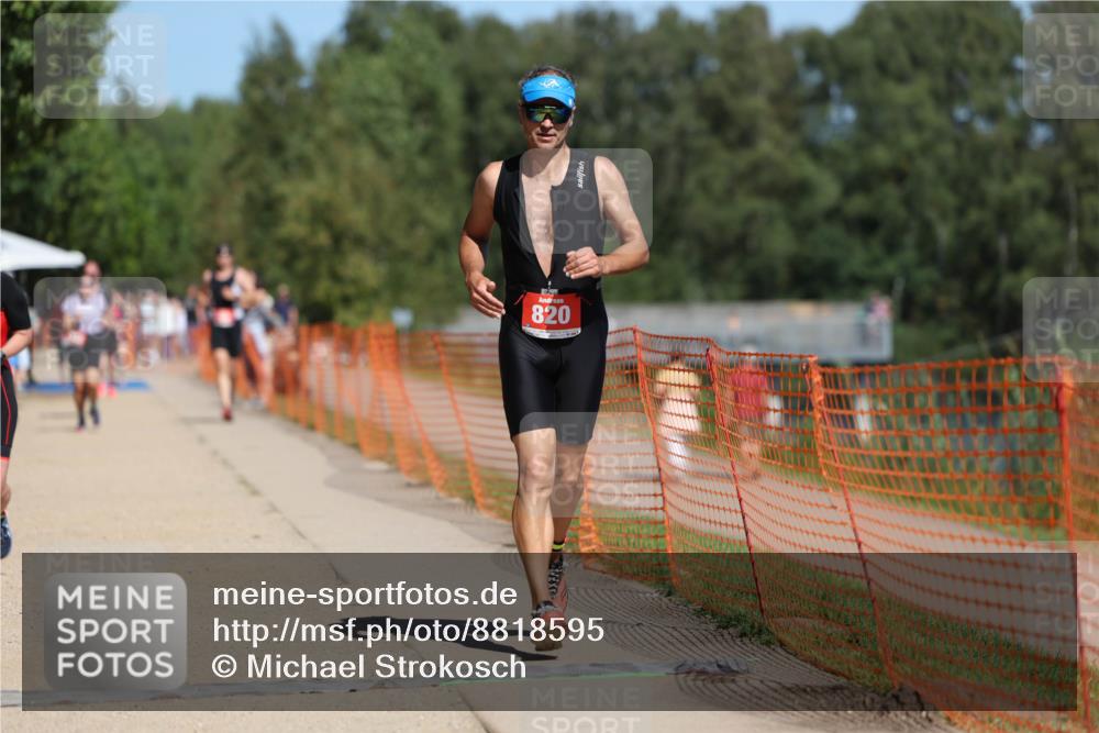 07.09.2025 - 19. Norderstedt Triathlon Michael Strokosch http://msf.ph/oto/8818595 07.09.2025 13:00:22 Laufen 820, 1247, 1252, 1322, 1338, 1342 meine-sportfotos.de