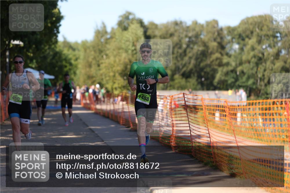 07.09.2025 - 19. Norderstedt Triathlon Michael Strokosch http://msf.ph/oto/8818672 07.09.2025 15:43:30 Laufen 417, 450, 1483, 1488 meine-sportfotos.de