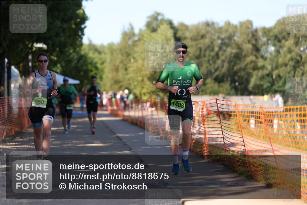 07.09.2025 - 19. Norderstedt Triathlon Michael Strokosch http://msf.ph/oto/8818675 07.09.2025 15:43:30 Laufen 417, 450, 1483, 1488 meine-sportfotos.de