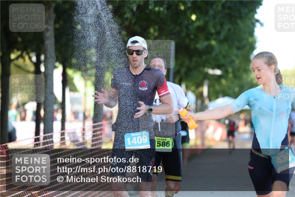 07.09.2025 - 19. Norderstedt Triathlon Michael Strokosch http://msf.ph/oto/8818719 07.09.2025 16:42:58 Laufen 927, 943, 1063, 1409, 1586 meine-sportfotos.de