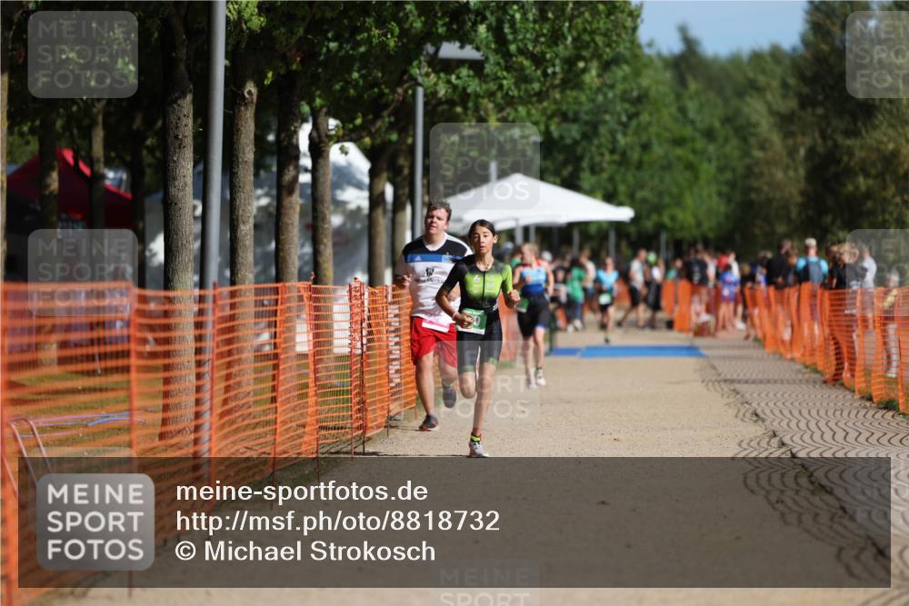 07.09.2025 - 19. Norderstedt Triathlon Michael Strokosch http://msf.ph/oto/8818732 07.09.2025 10:50:23 Laufen 110, 677 meine-sportfotos.de