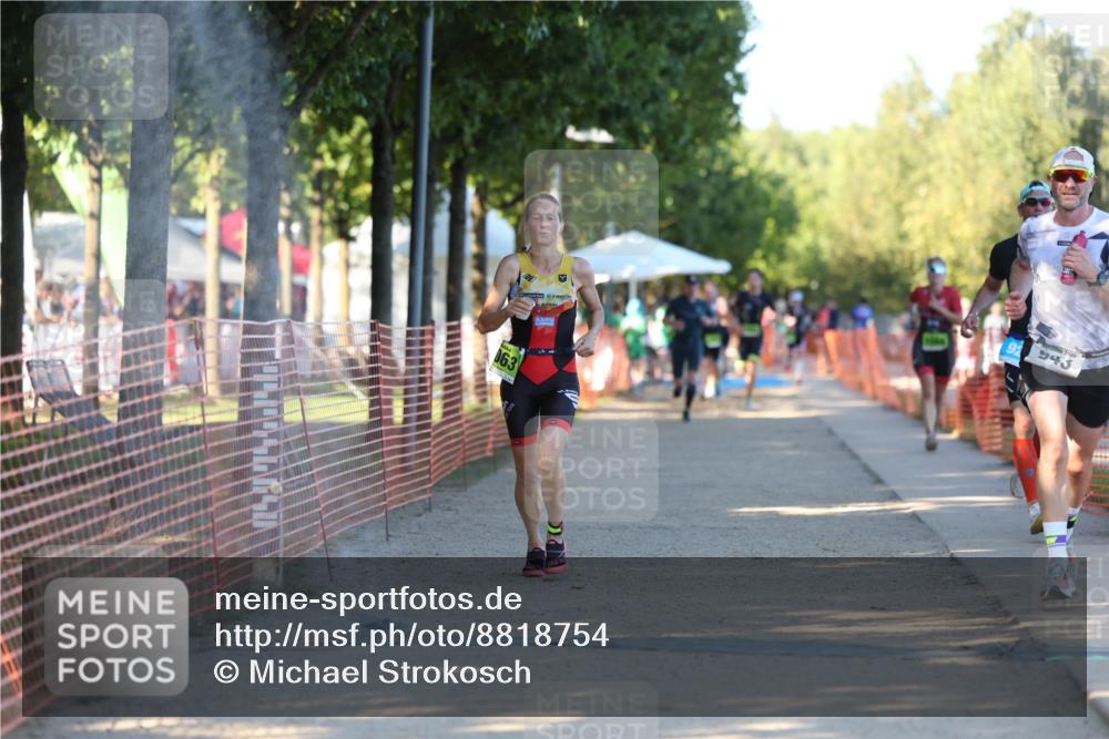 07.09.2025 - 19. Norderstedt Triathlon Michael Strokosch http://msf.ph/oto/8818754 07.09.2025 16:43:03 Laufen 927, 943, 1063 meine-sportfotos.de