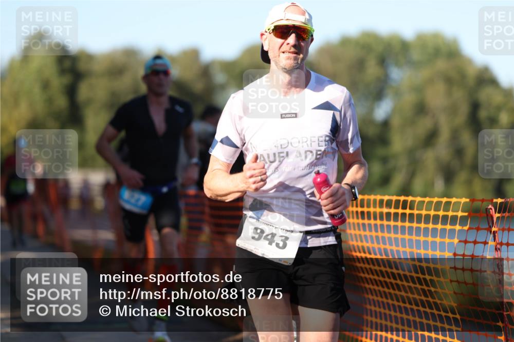 07.09.2025 - 19. Norderstedt Triathlon Michael Strokosch http://msf.ph/oto/8818775 07.09.2025 16:43:06 Laufen 927, 943, 1063, 1066, 1549, 1606 meine-sportfotos.de