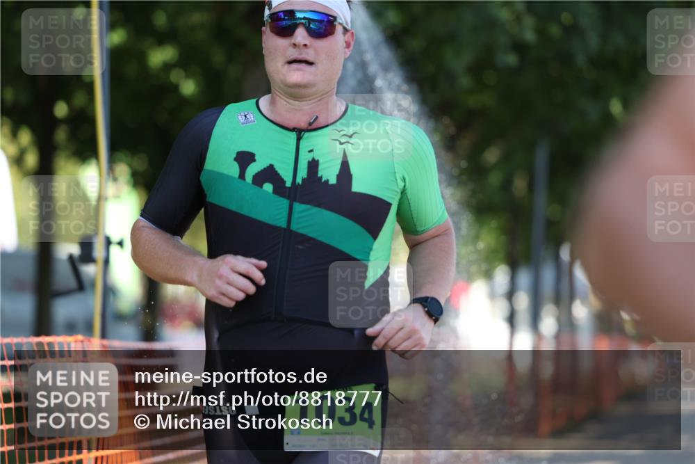 07.09.2025 - 19. Norderstedt Triathlon Michael Strokosch http://msf.ph/oto/8818777 07.09.2025 15:43:40 Laufen 417 meine-sportfotos.de